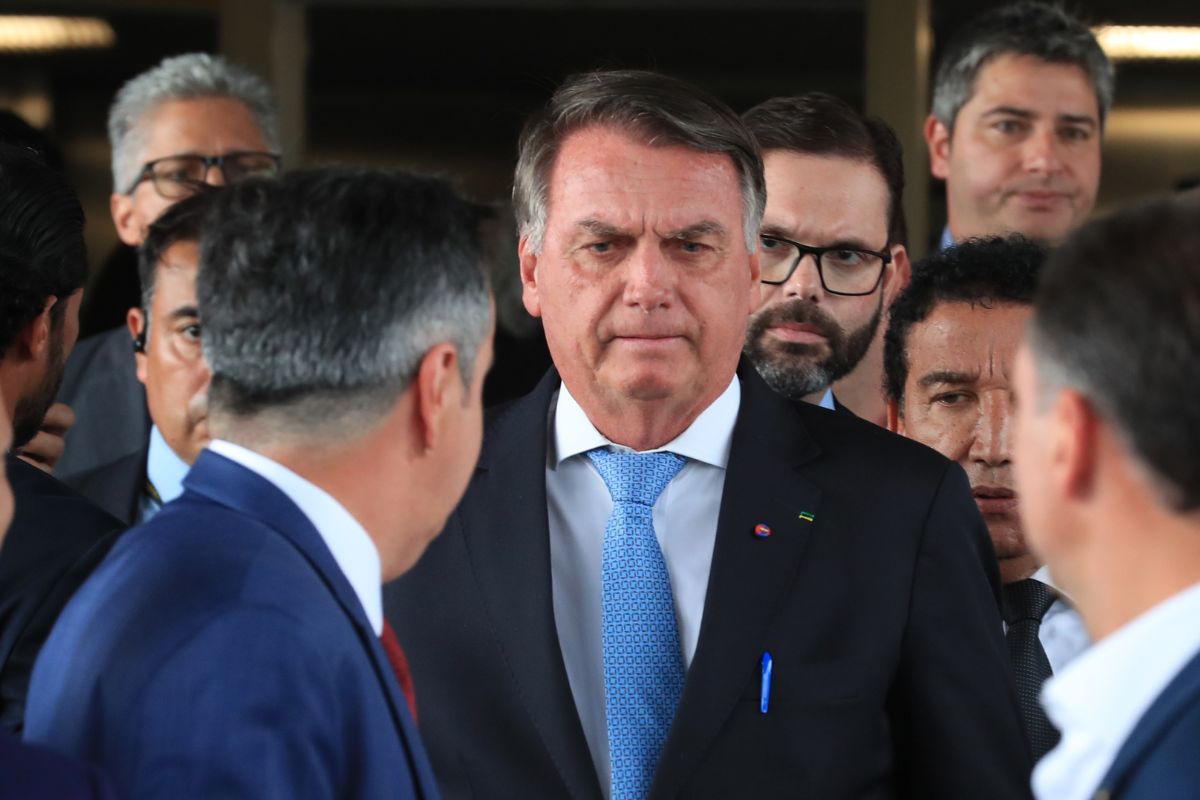 PGR defende prisão domiciliar para Jair Bolsonaro