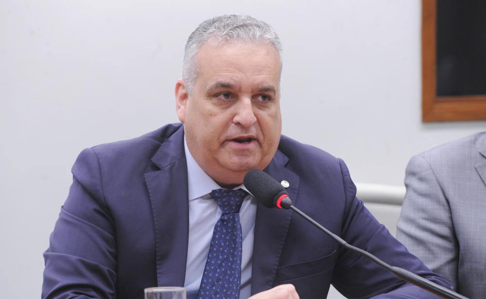 Relator da CPMI do INSS diz que investigação deve alcançar bancos