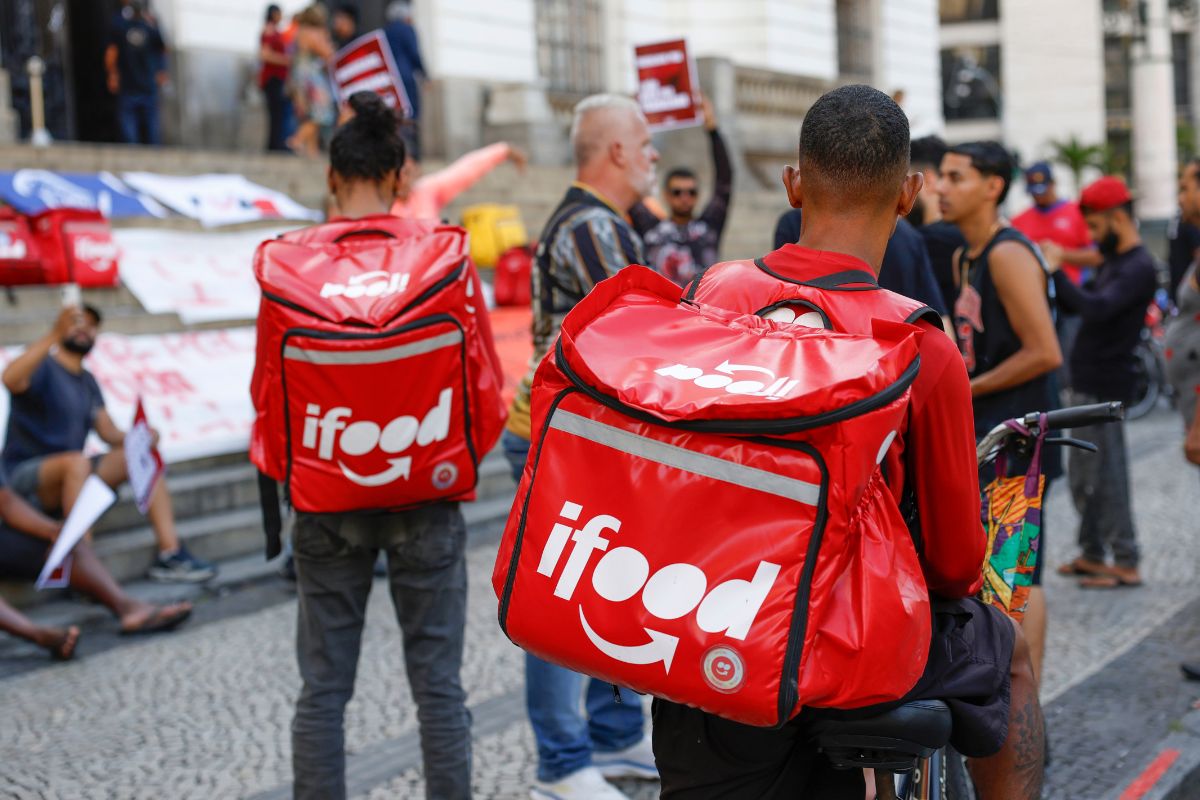 Como o vazamento de dados do iFood pode impactar os usuários e empresas?