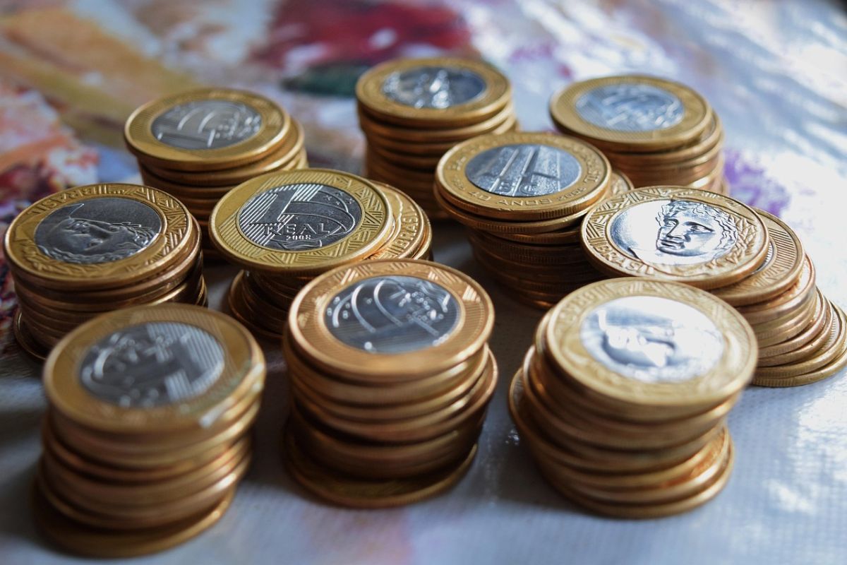 Projeto de lei quer regulamentar crédito antecipado da restituição do IR; entenda