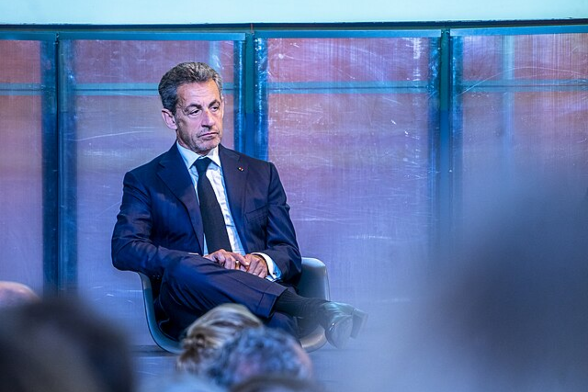 Ex-presidente da França, Nicolas Sarkozy, é preso por escândalo de financiamento da Líbia