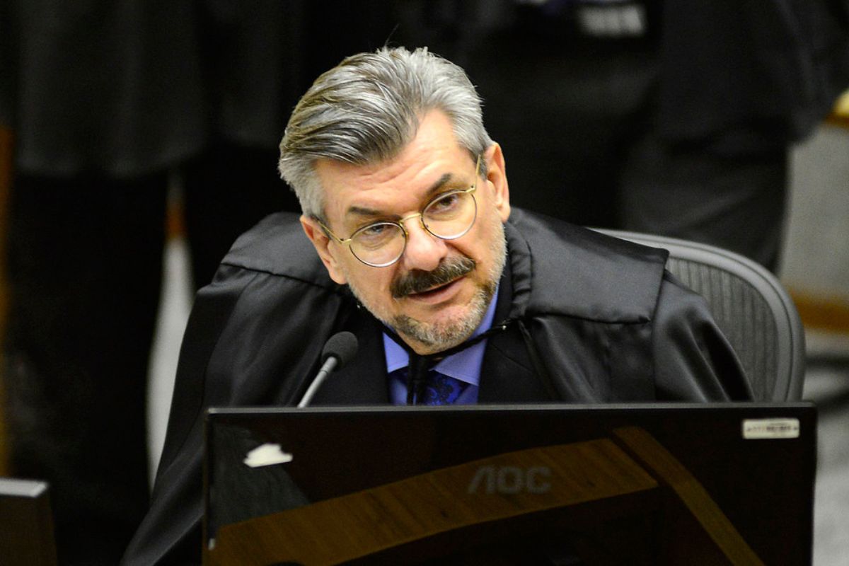 Caso Marco Buzzi coloca penduricalhos do Judiciário novamente em debate