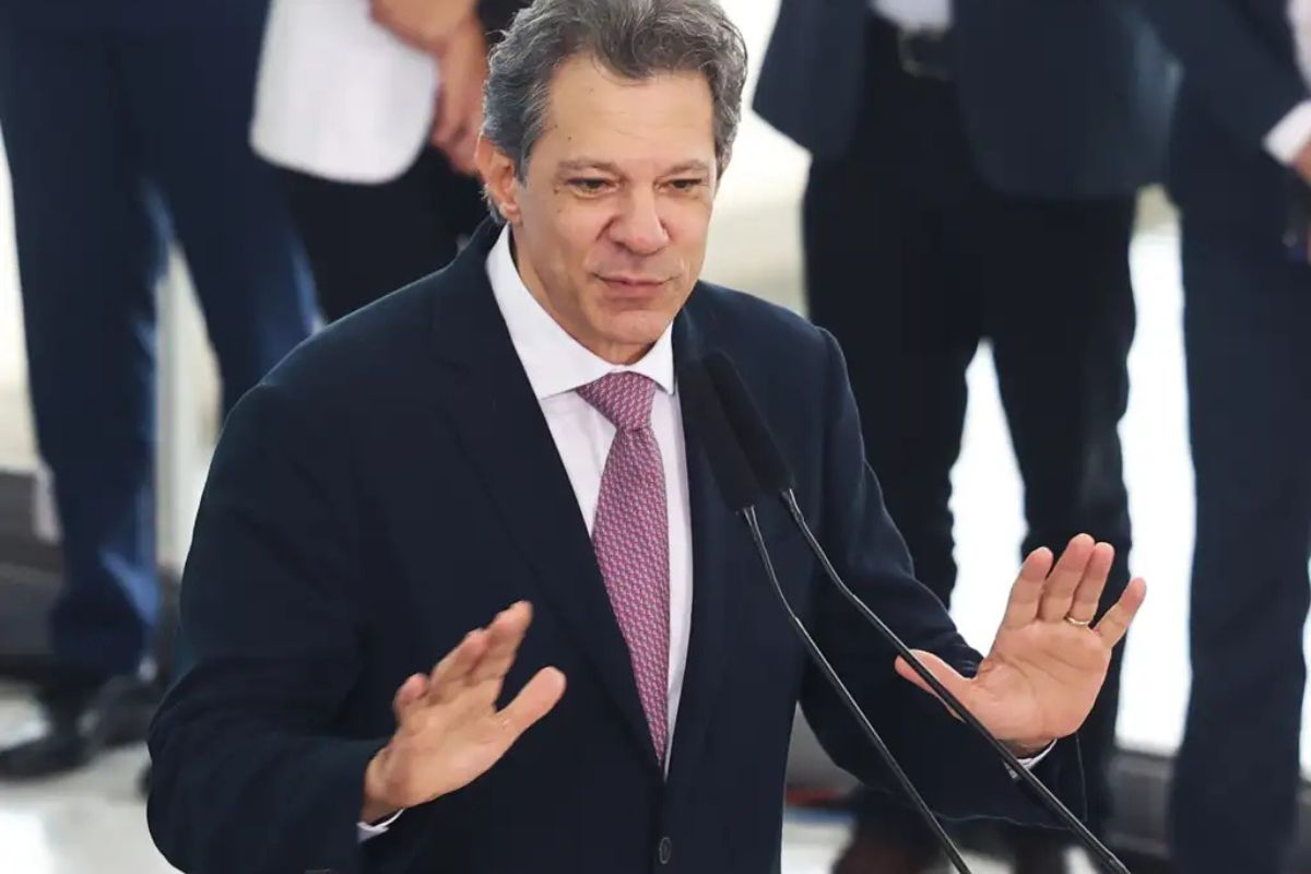 Haddad reafirma apoio total da Fazenda ao BC após liquidação do Banco Master