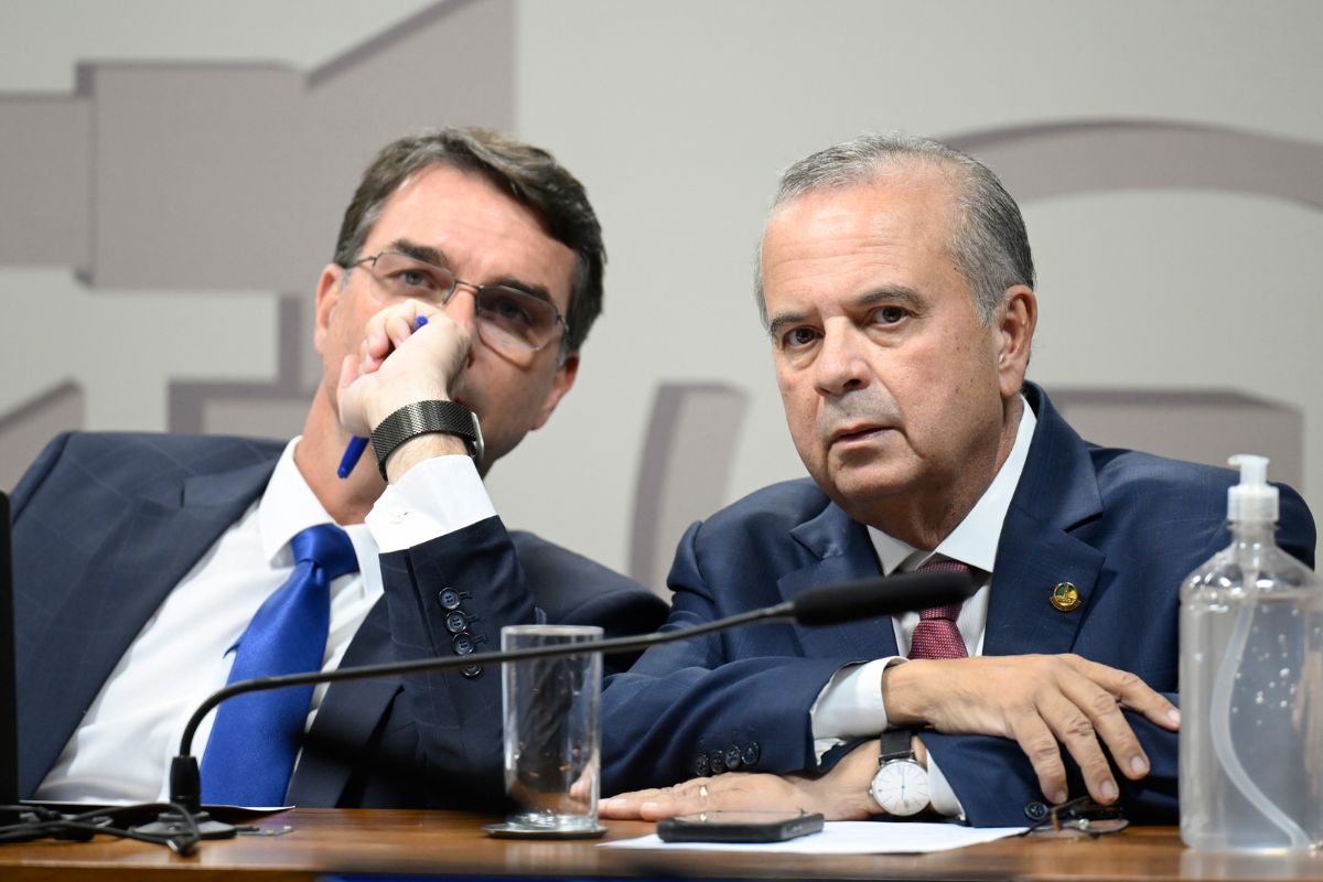 Dark Horse: Flávio e Rogério Marinho não detalham financiamento do filme