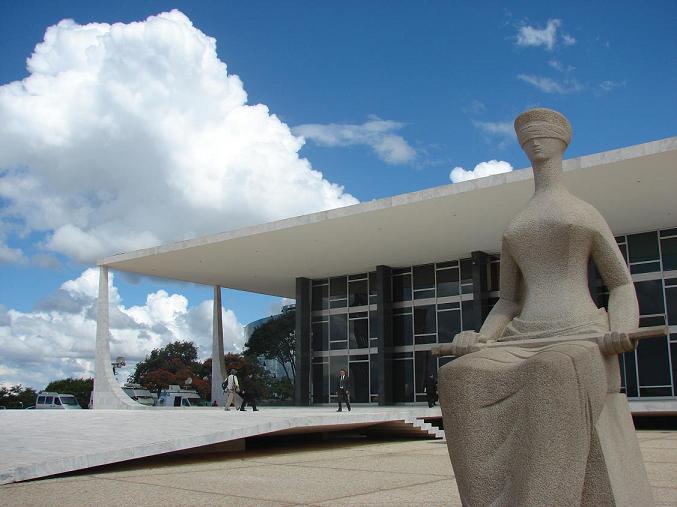 STF valida previdência complementar de servidores públicos federais