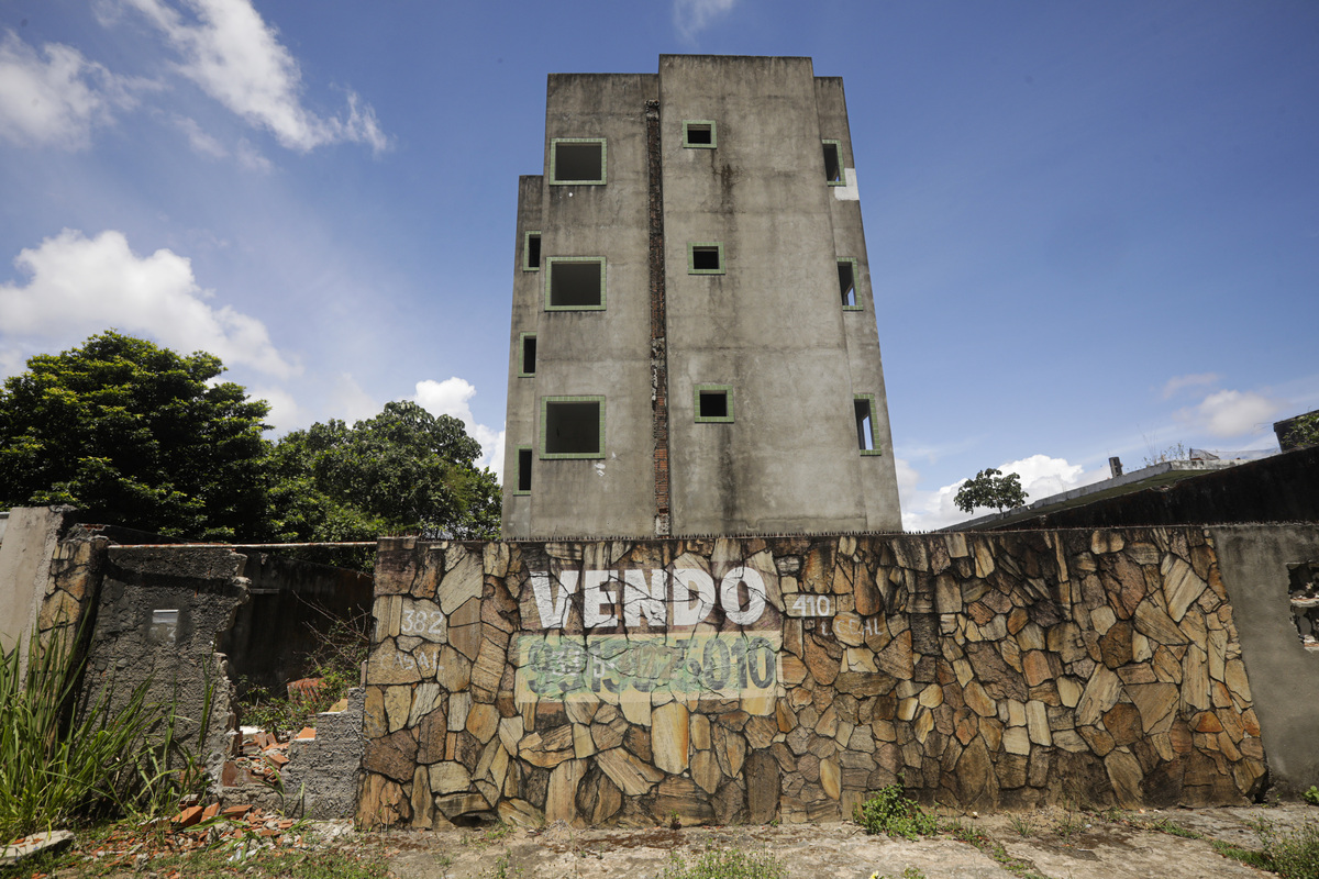 Moradores atingidos por desastre em Maceió contestam acordo entre Braskem e governo estadual