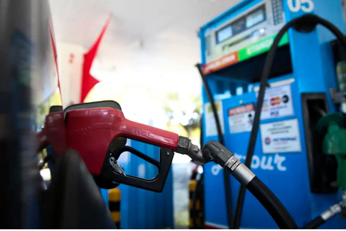 Crise do diesel, ajuste fiscal e tensão externa pressionam agenda econômica