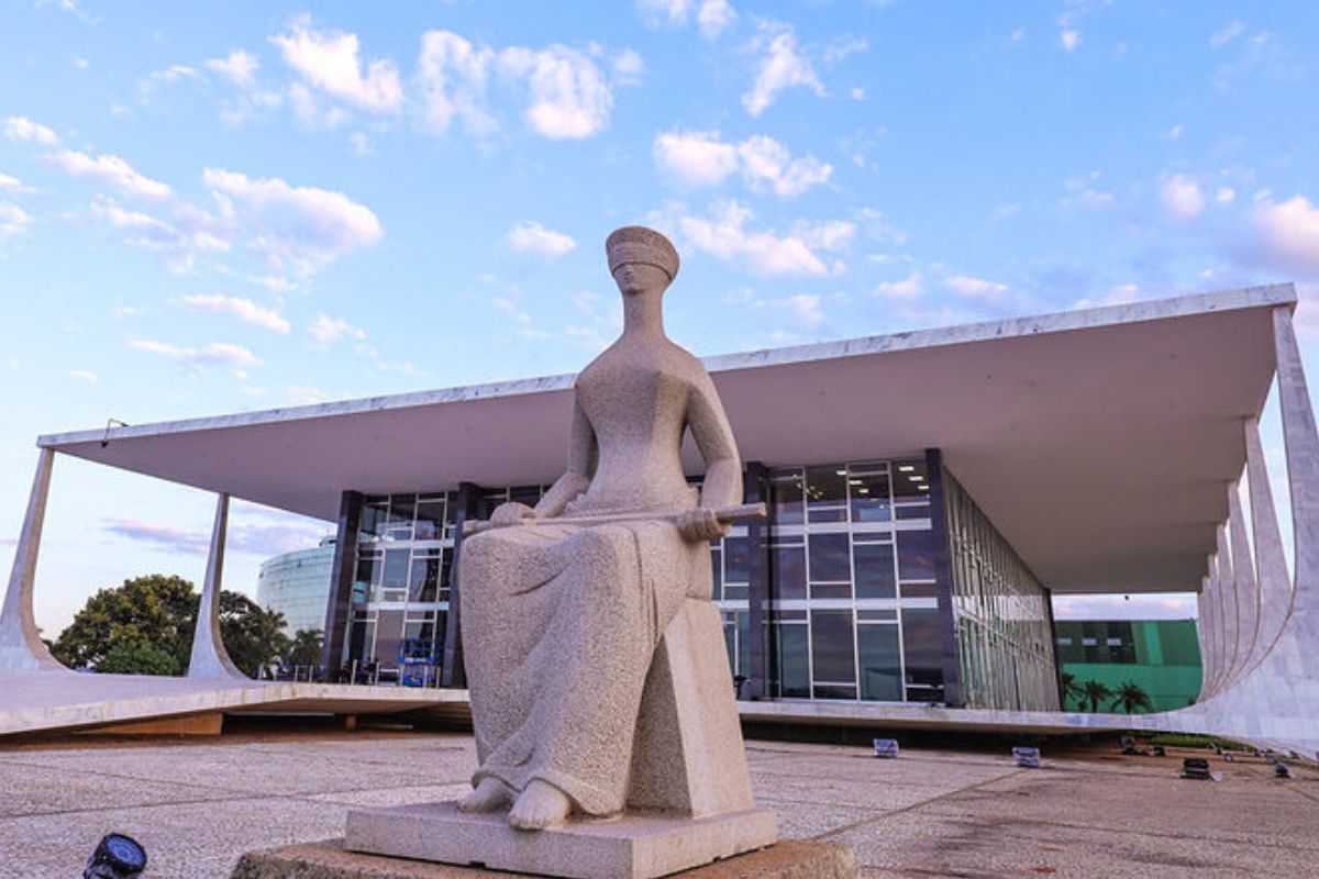 Manifestação pede retomada de ação sobre bloqueios de apps no STF
