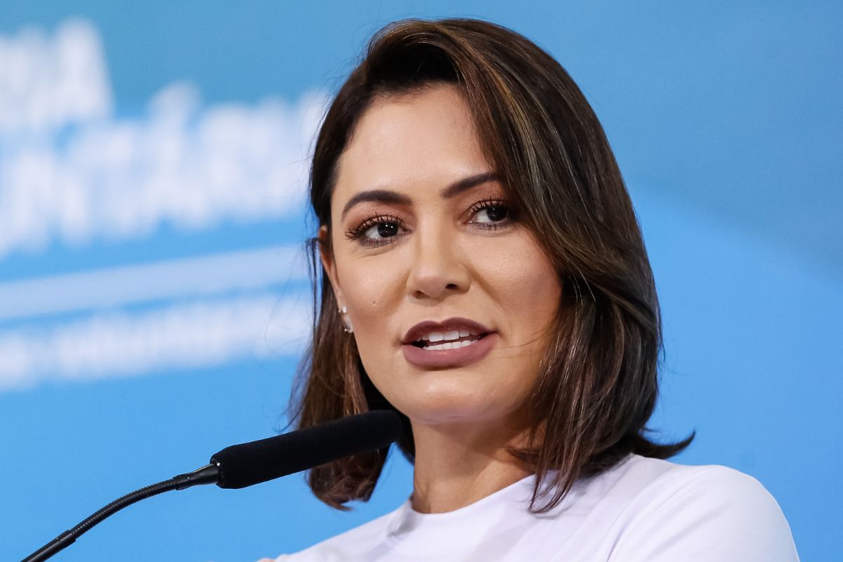 Declarações de Michelle Bolsonaro geram desconforto entre enteados e aliados políticos
