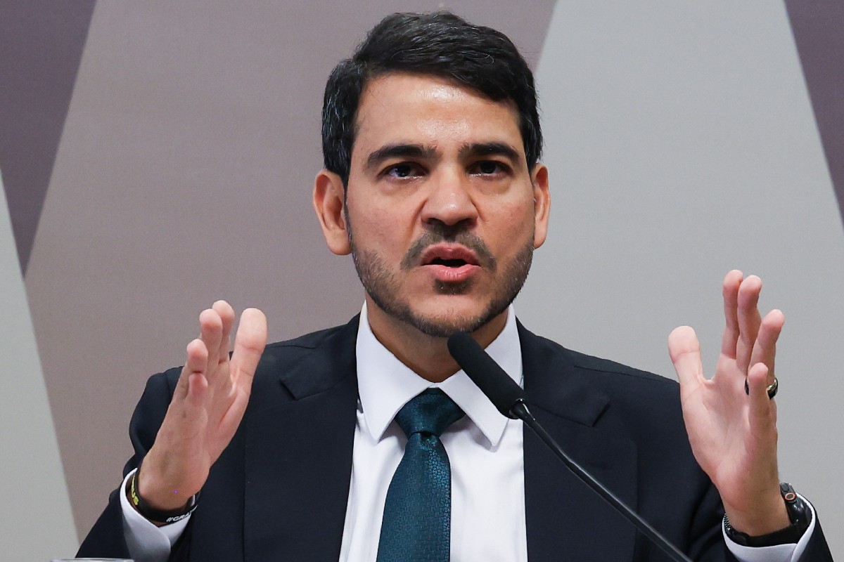 Nikolas Ferreira, Gleisi Hoffmann e Michelle Bolsonaro: veja reações à rejeição de Messias