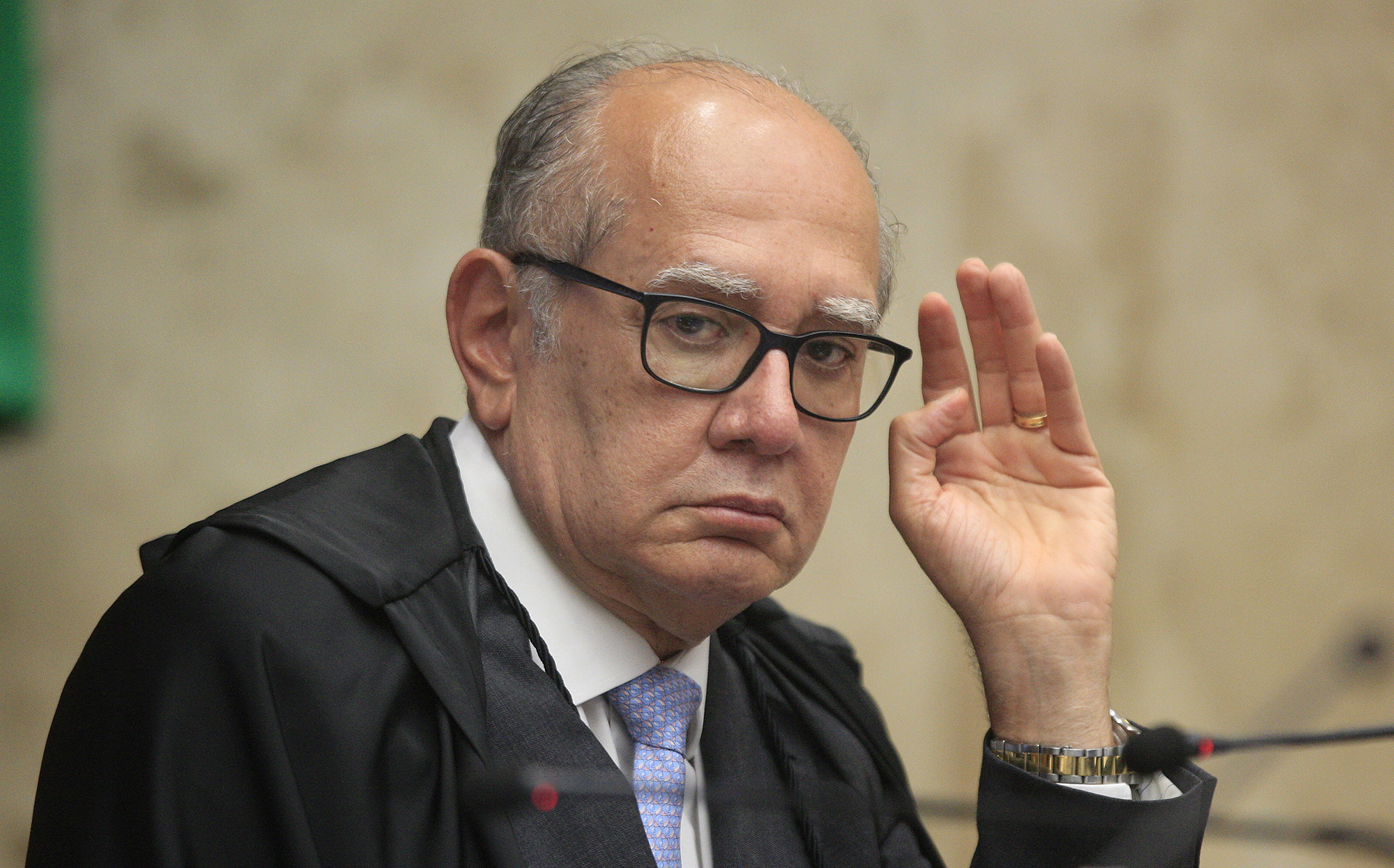 Gilmar suspende trechos da Lei do Impeachment relacionados a ministros do STF