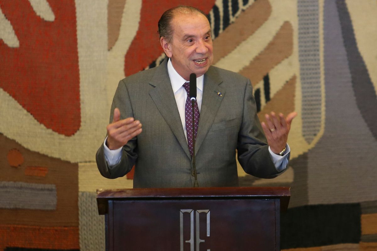 Ex-chanceler brasileiro defende eleições como saída para crise política na Venezuela