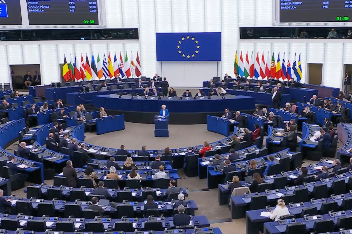 UE avança em acordo comercial com EUA e inclui salvaguardas