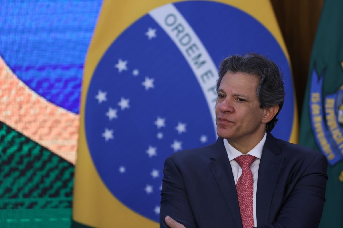 Lula muda estratégia e apoia outro destino de Haddad na política