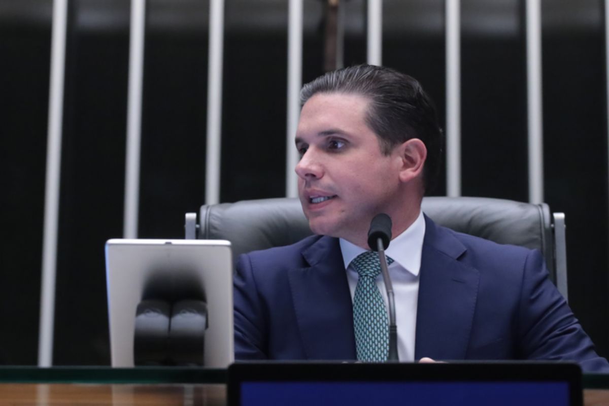 Regulamentação do trabalho por aplicativo pode avançar em abril