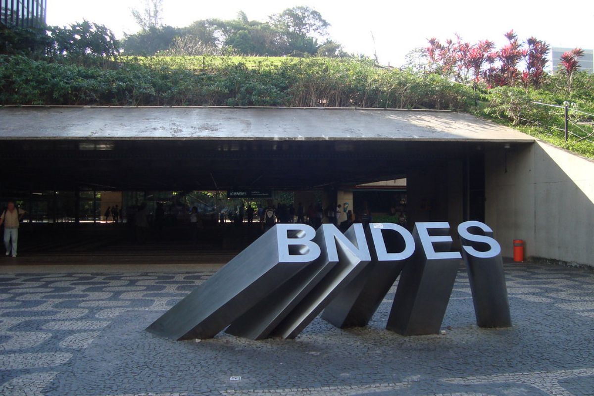 BNDES mira R$ 50 bilhões em minerais críticos após divulgar lucro recorde
