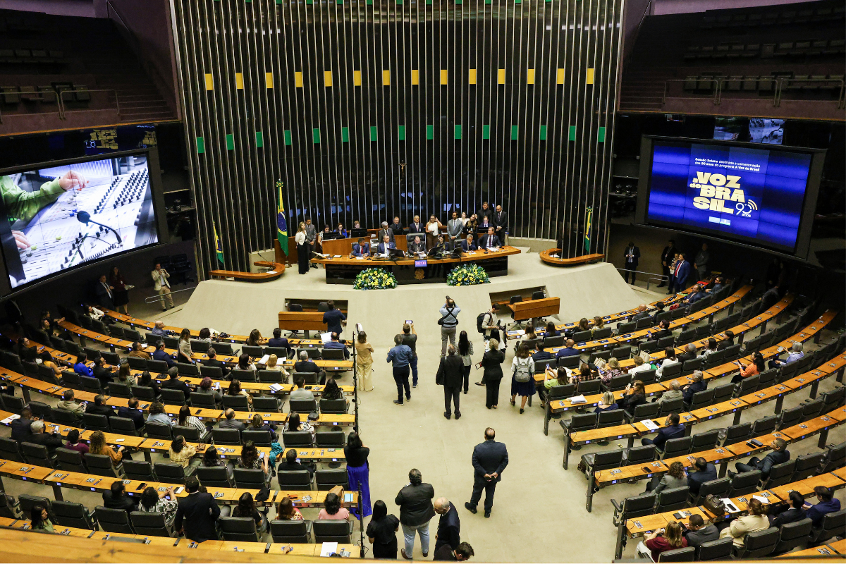Último dia para Congresso aprovar MP alternativa ao IOF: prazo vence nesta quarta às 23h59