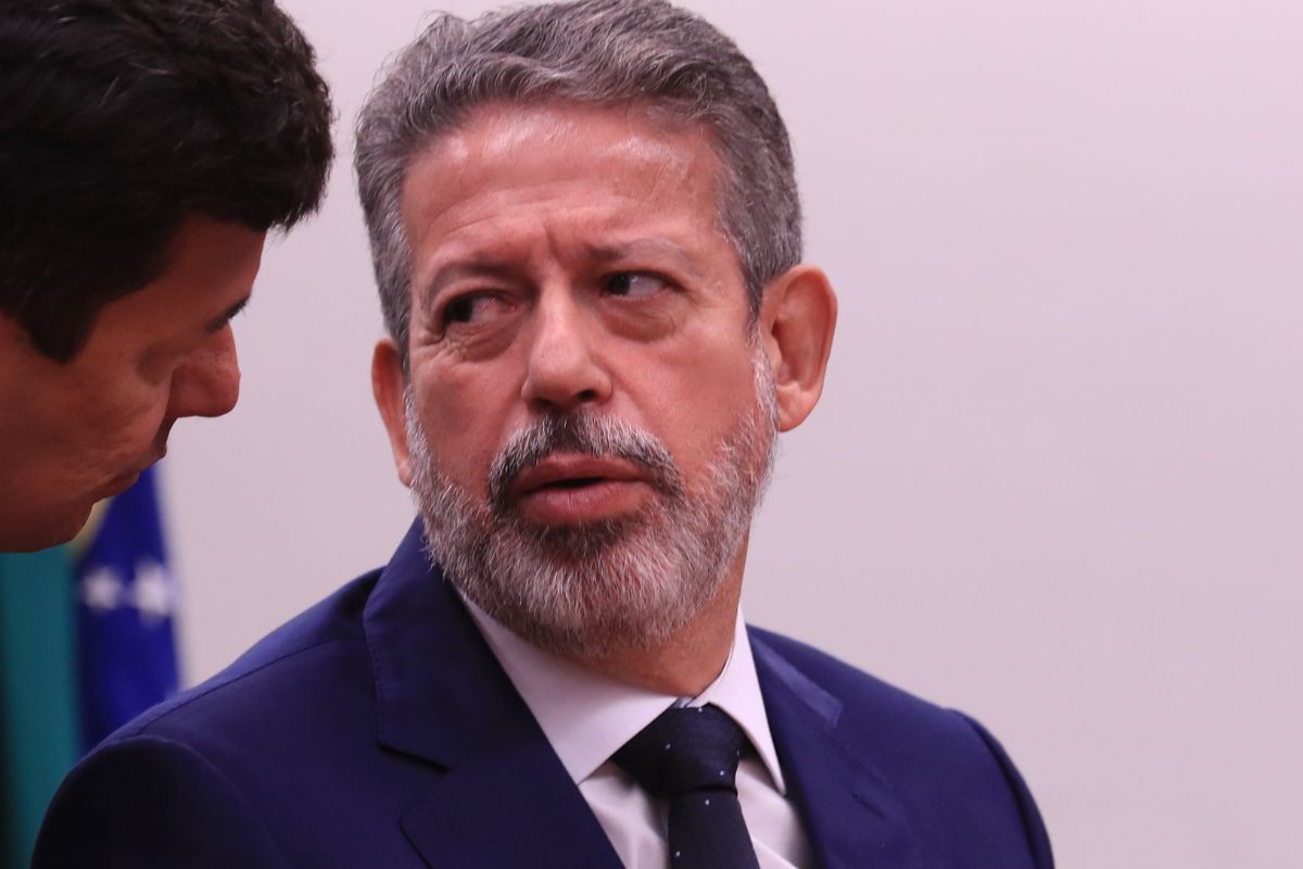 Apoio de Lira à JHC pode ter acabado de vez