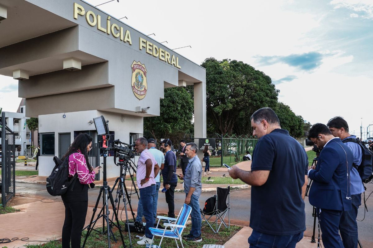 Onde fica a sede da PF, local da prisão de Vorcaro?