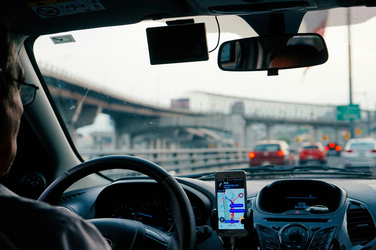 Decisão que libera fretamento pela Buser é mais um capítulo da disputa com modelos tradicionais de transporte