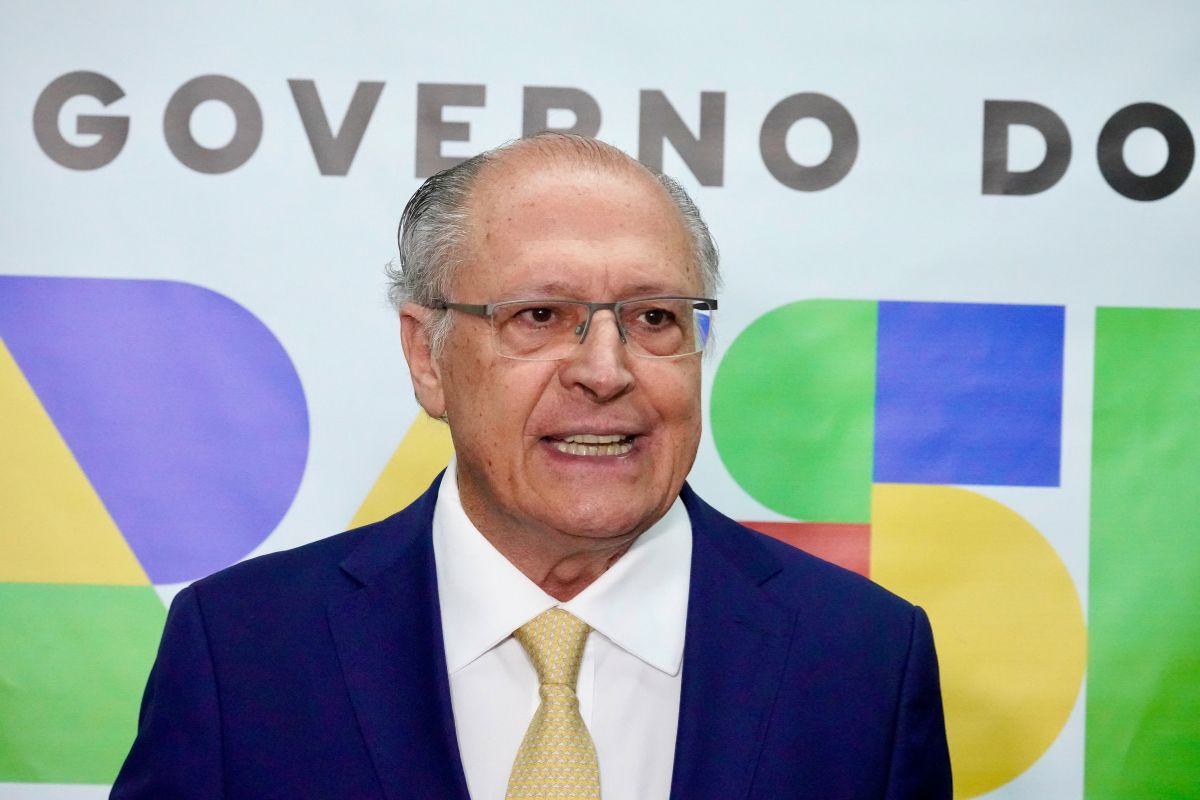 “Extremamente injusta”, diz Alckmin sobre tarifas de 25% dos EUA