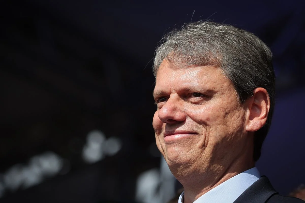 Tarcísio sinaliza pressa da direita para 2026 e defende definição até março