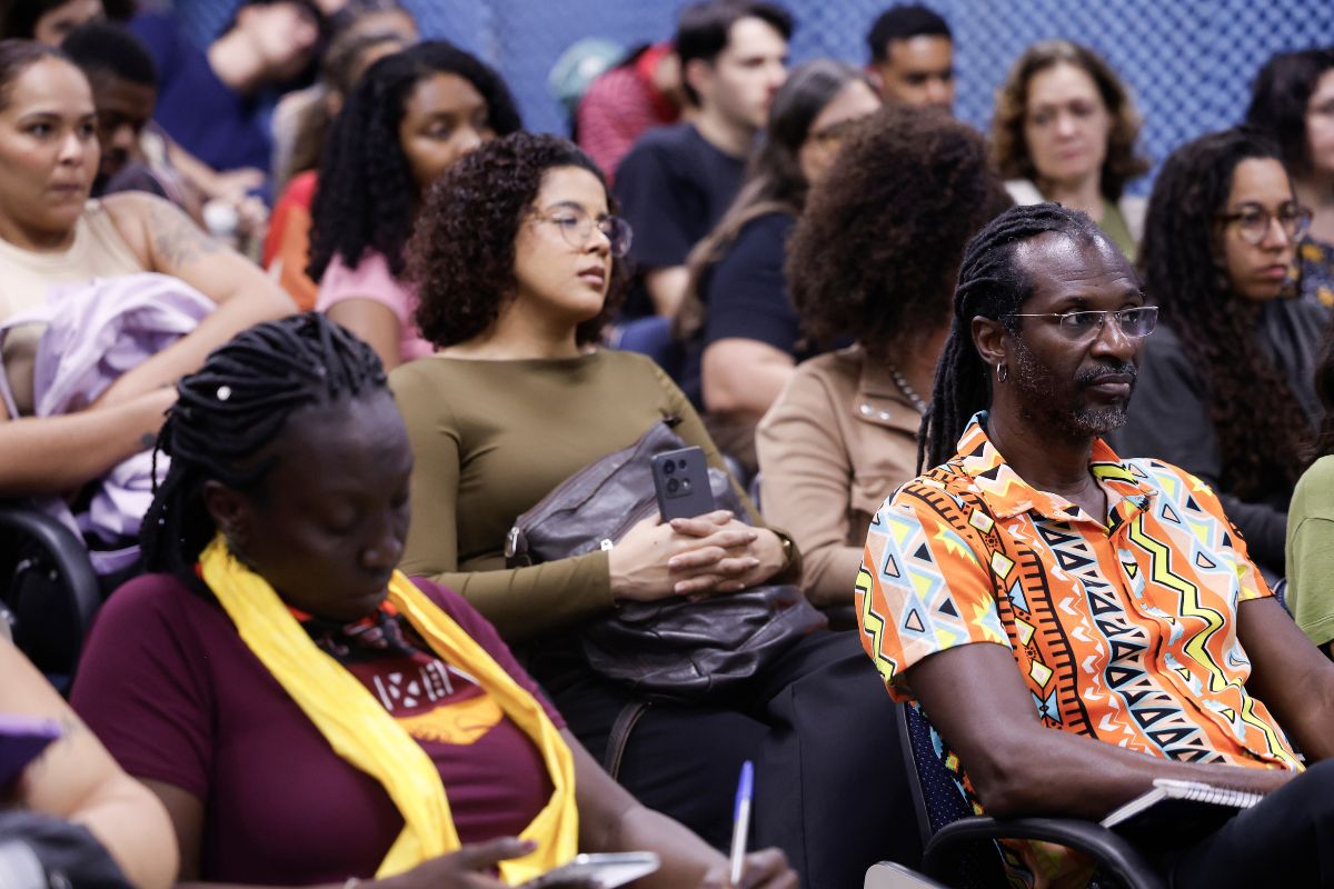 Deputados de SC aprovam fim das cotas raciais; órgãos públicos e universidades reagem