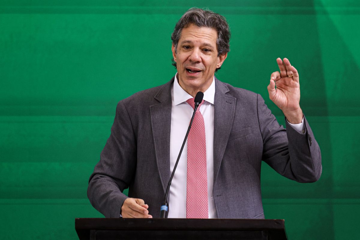 Haddad aponta necessidade de R$ 20 bilhões para fechar Orçamento de 2026
