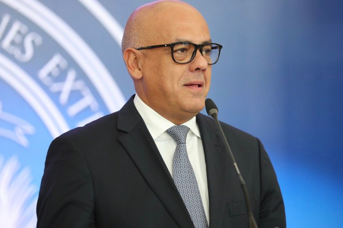 Parlamento venezuelano articula lei de anistia em meio a reconfiguração política no país