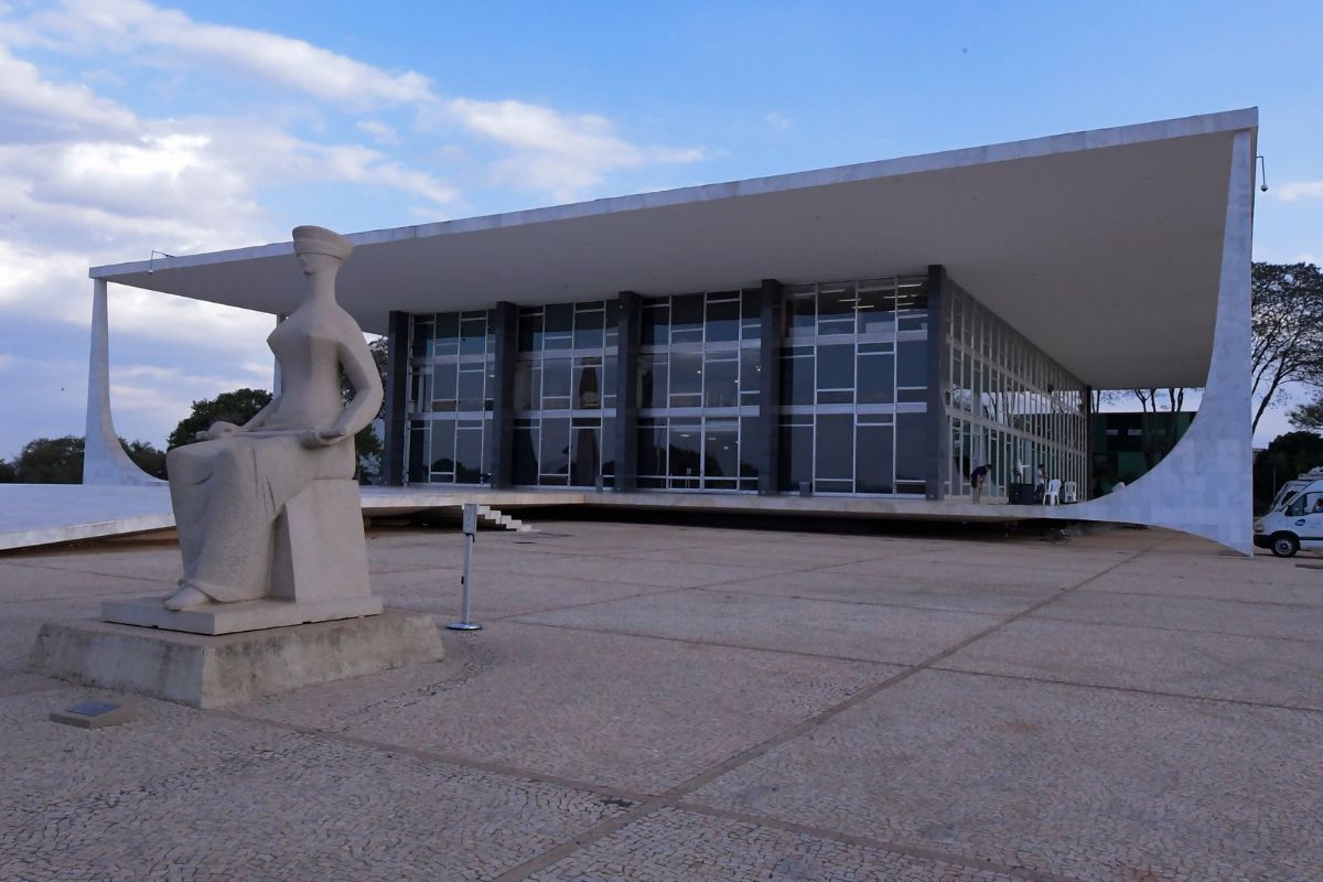 STF relativiza limite para pagamento de penduricalhos