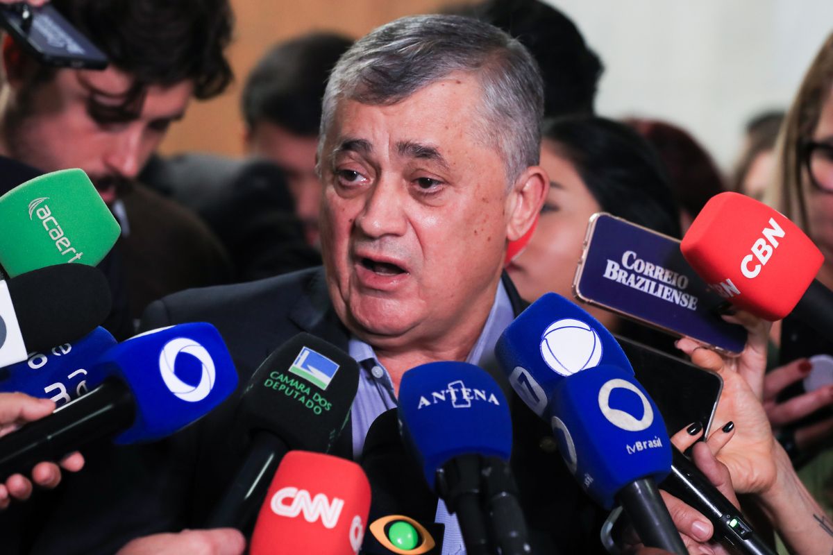 Morning Call: José Guimarães assume Relações Institucionais com desafio de acelerar pautas de interesse do governo