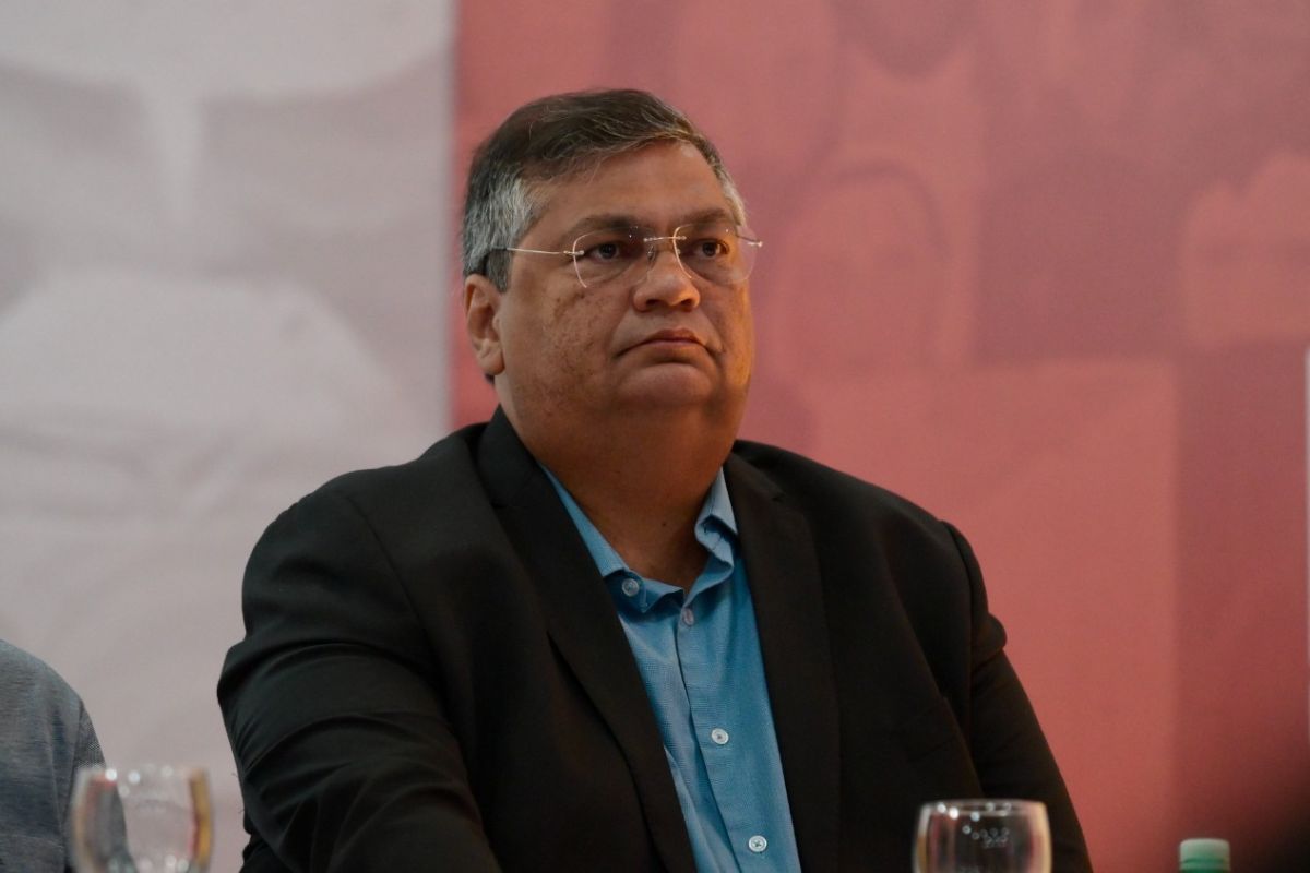 Quem é Flávio Dino, ministro do STF por trás da suspensão dos ‘penduricalhos’?
