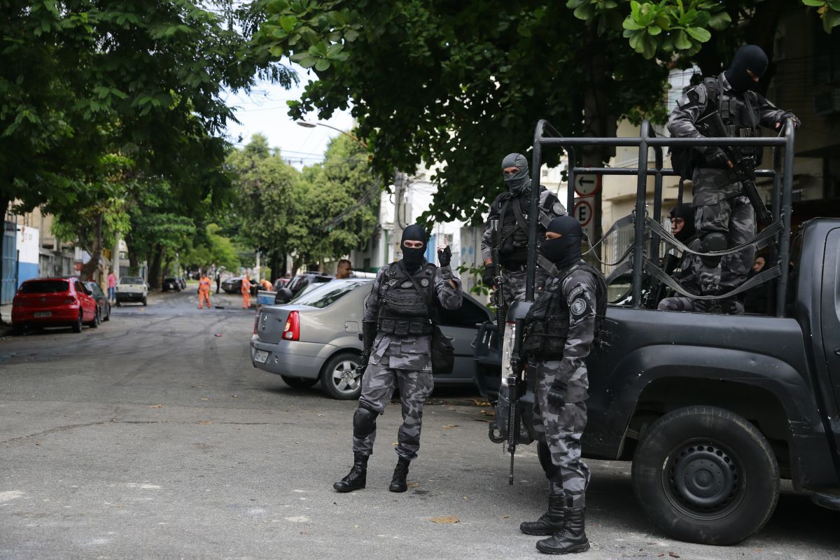 Brasil deve rever estratégia contra crime organizado, afirma HRW