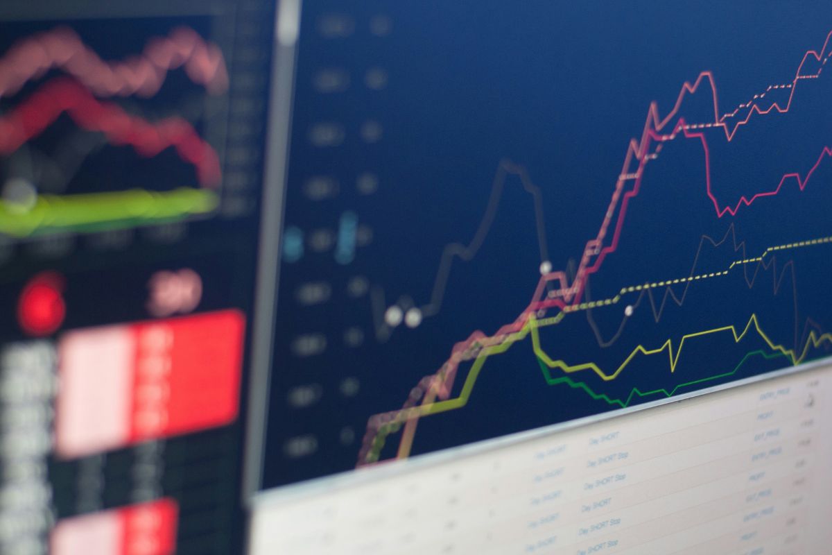 Estrangeiros registram aporte líquido de R$ 27 bilhões na B3 em 2025