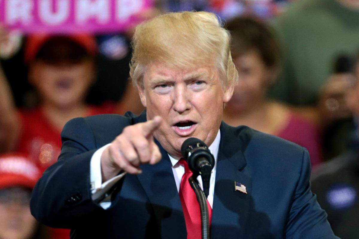 Trump anuncia que fará com Irã o que fez com a Venezuela