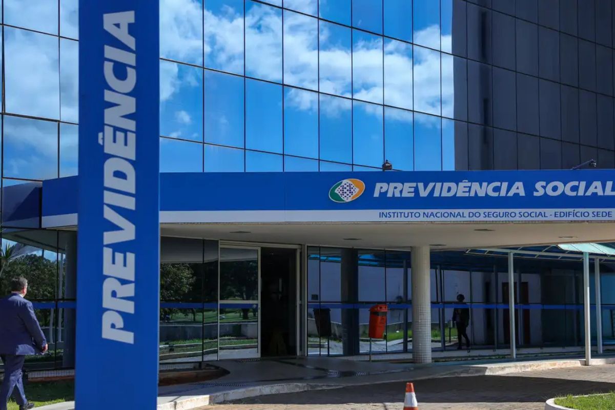 INSS: Lei que proíbe descontos indevidos é sancionada com vetos