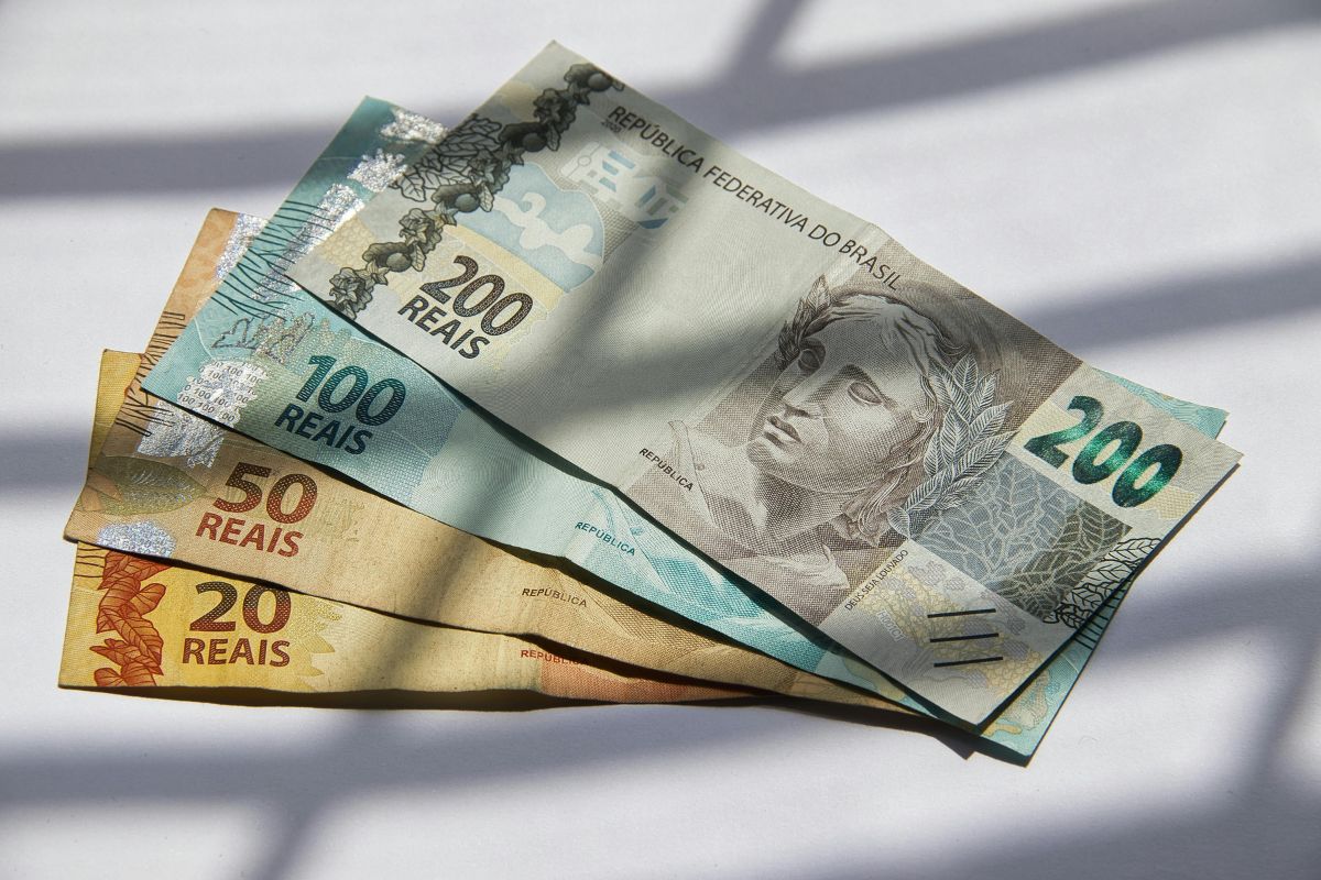 Previsão da inflação baixa para 4,43% este ano