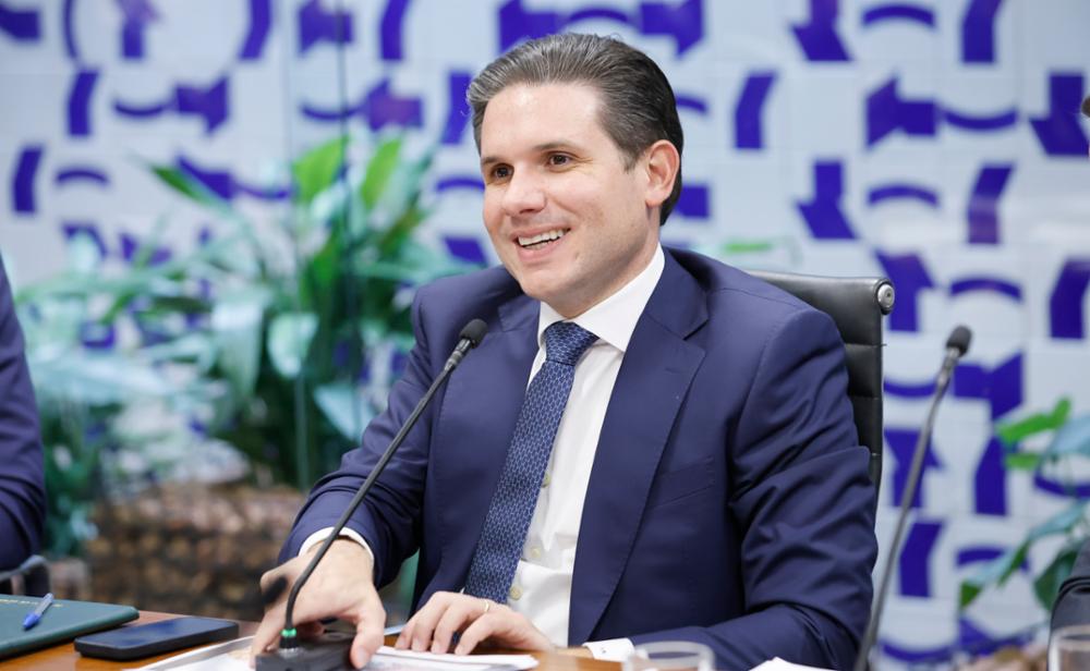 Motta inicia votação do PL Antifacção: “Resposta mais dura da história”