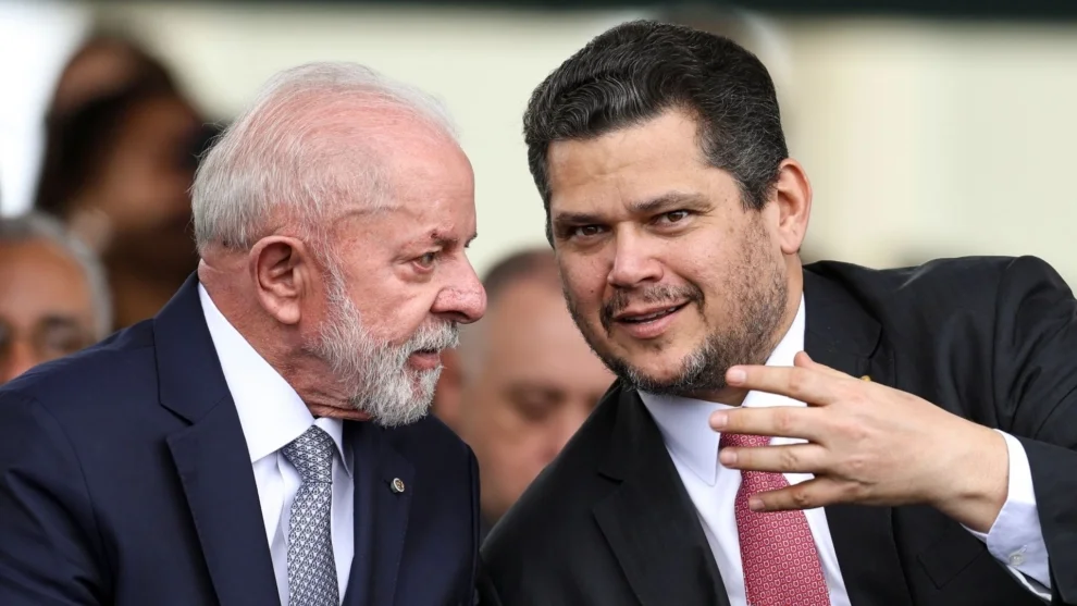 Lula e Alcolumbre tentam alinhar agenda no Senado