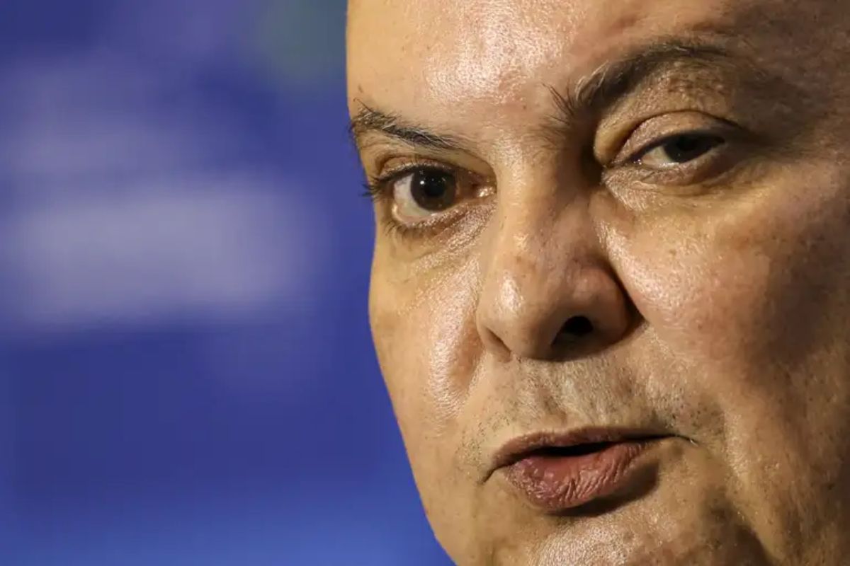 PL rompe com Ibaneis Rocha e pede CPI em Câmara Distrital. Relembre o envolvimento do governador do DF com o Master