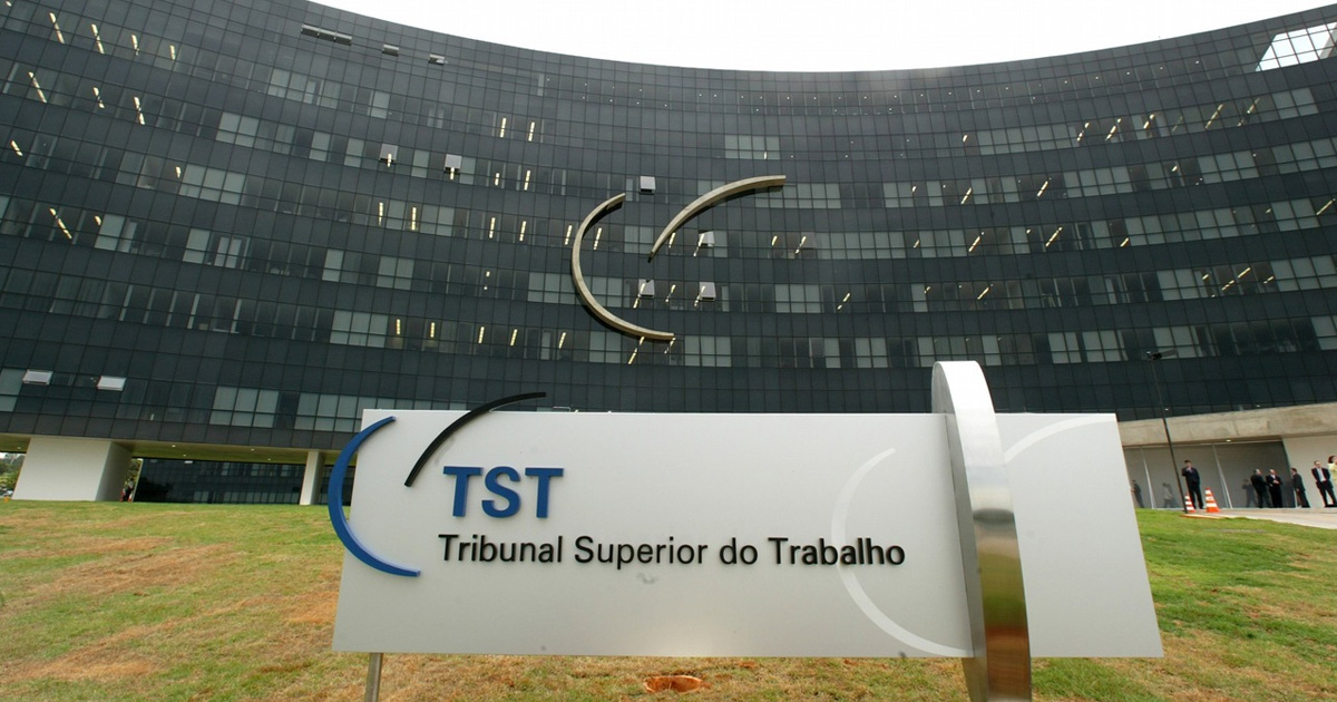TST reconhece natureza salarial de previdência privada paga ‘por fora’ a executivo