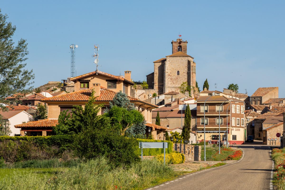 Cidade na Espanha busca voluntários para se mudar e oferece casa e emprego
