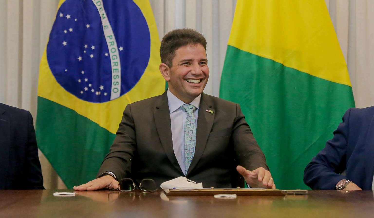 STJ suspende julgamento envolvendo governador do Acre
