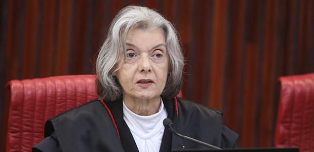Presidente do TSE pede conduta impecável de juízes eleitorais