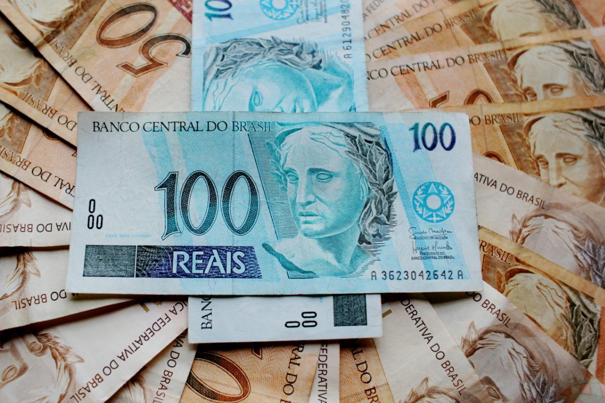 PIB brasileiro pode reduzir após tarifaço imposto pelos Estados Unidos