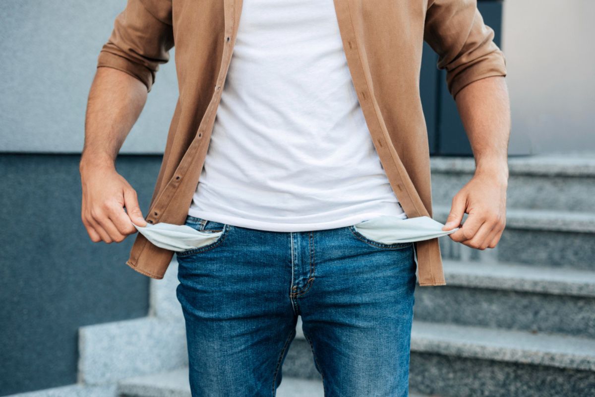 Por que parece que não consigo comprar mais nada comparado a meus pais e avós?