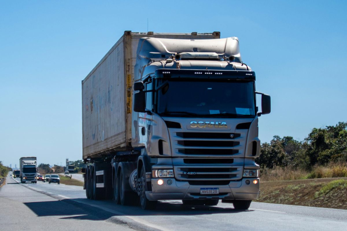 Novo Move Brasil: governo detalha regras para liberar R$ 21,2 bilhões em financiamento de caminhões e ônibus