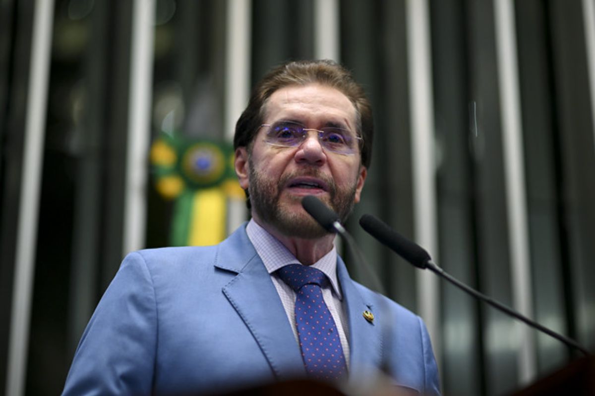 Saiba quem é Plínio Valério, candidato ao Senado pelo Amazonas