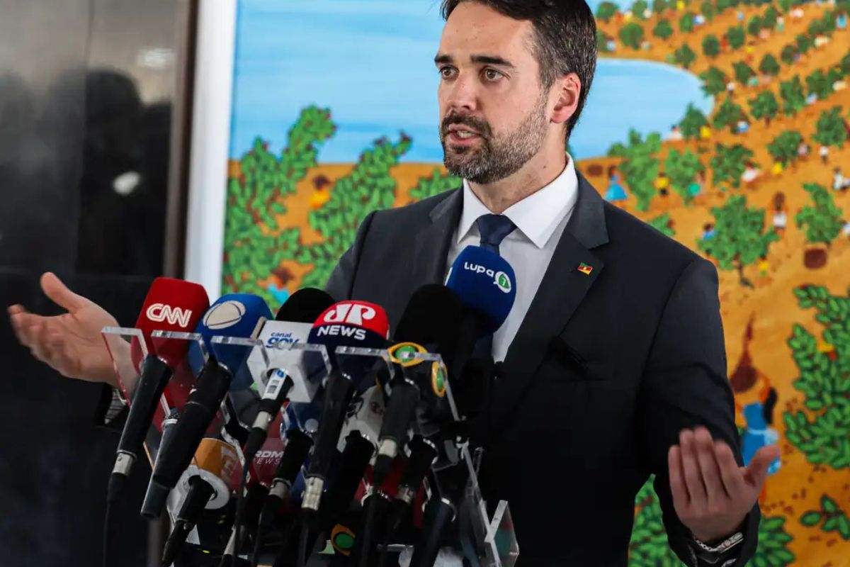 Eduardo Leite se coloca como alternativa à polarização e anuncia pré-candidatura à presidência