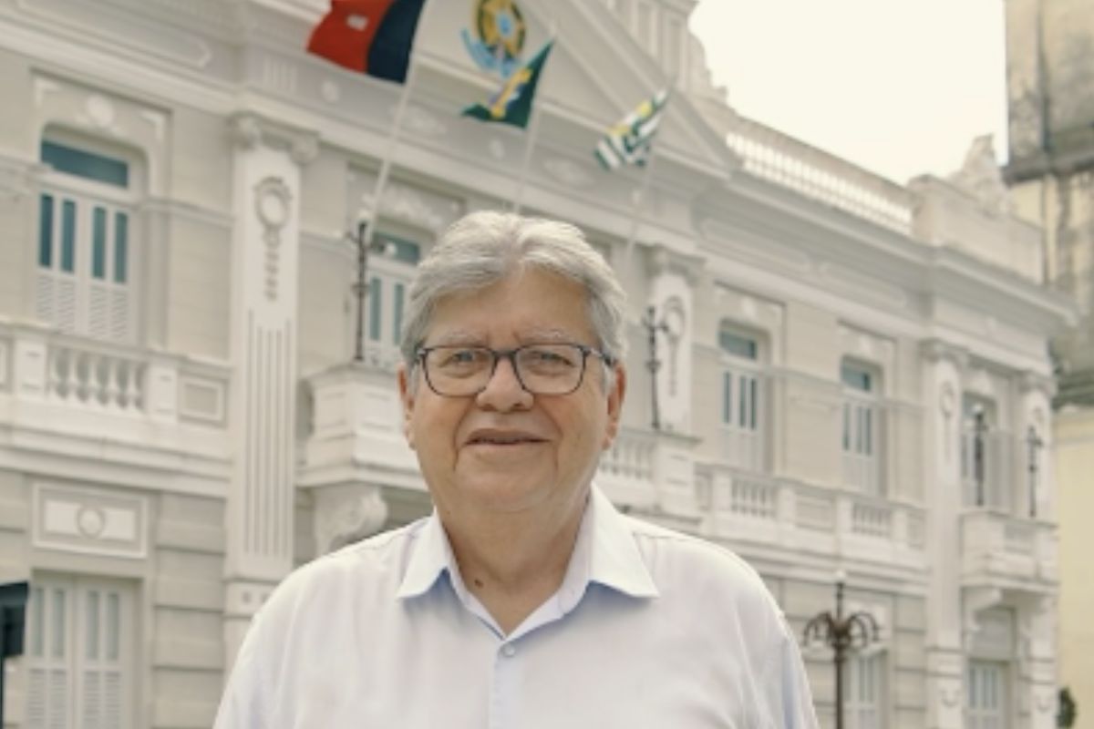 Saiba quem é João Azevêdo, candidato ao Senado pela Paraíba